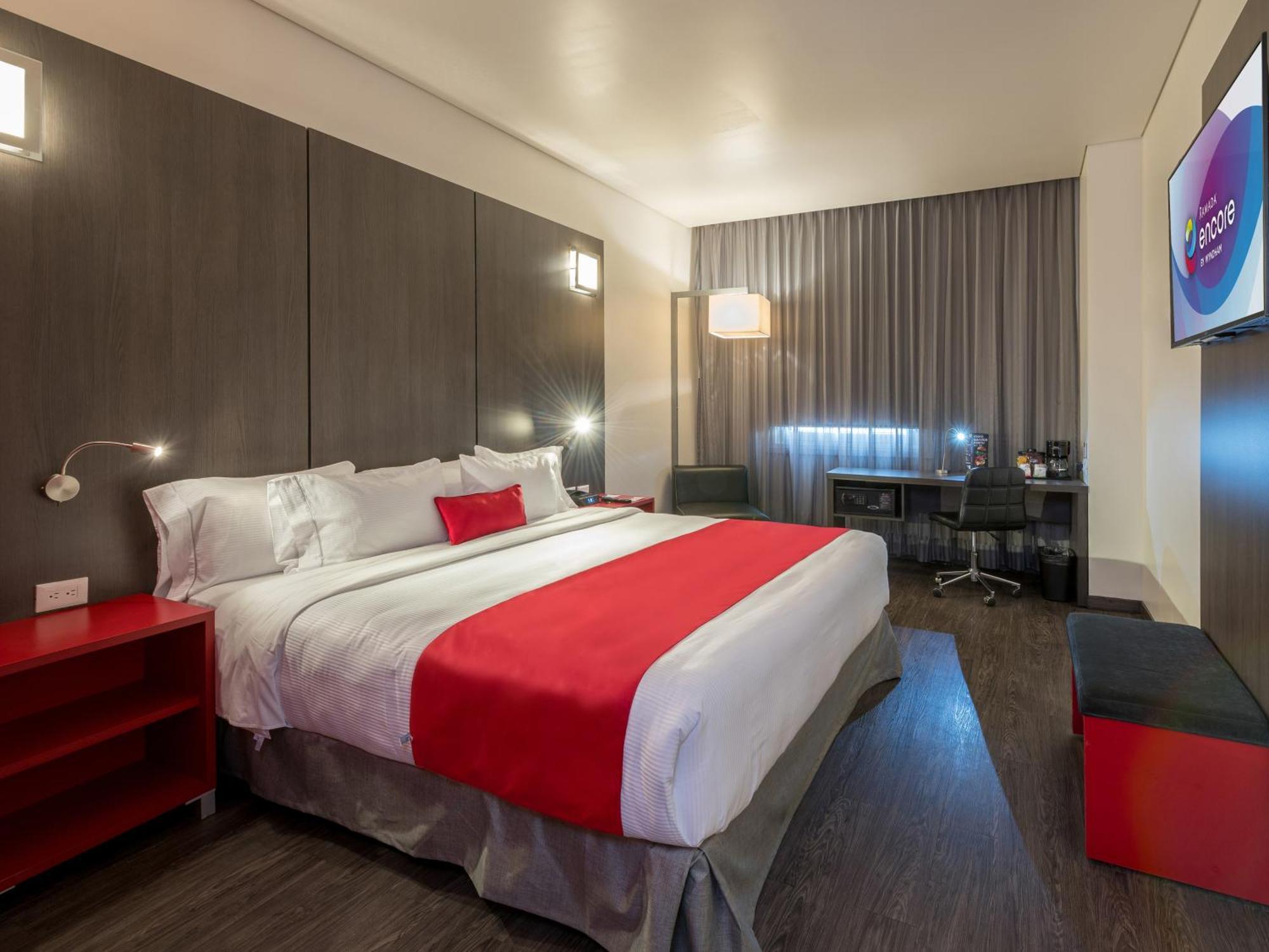 Ramada Encore By Wyndham Puebla Eksteriør bilde