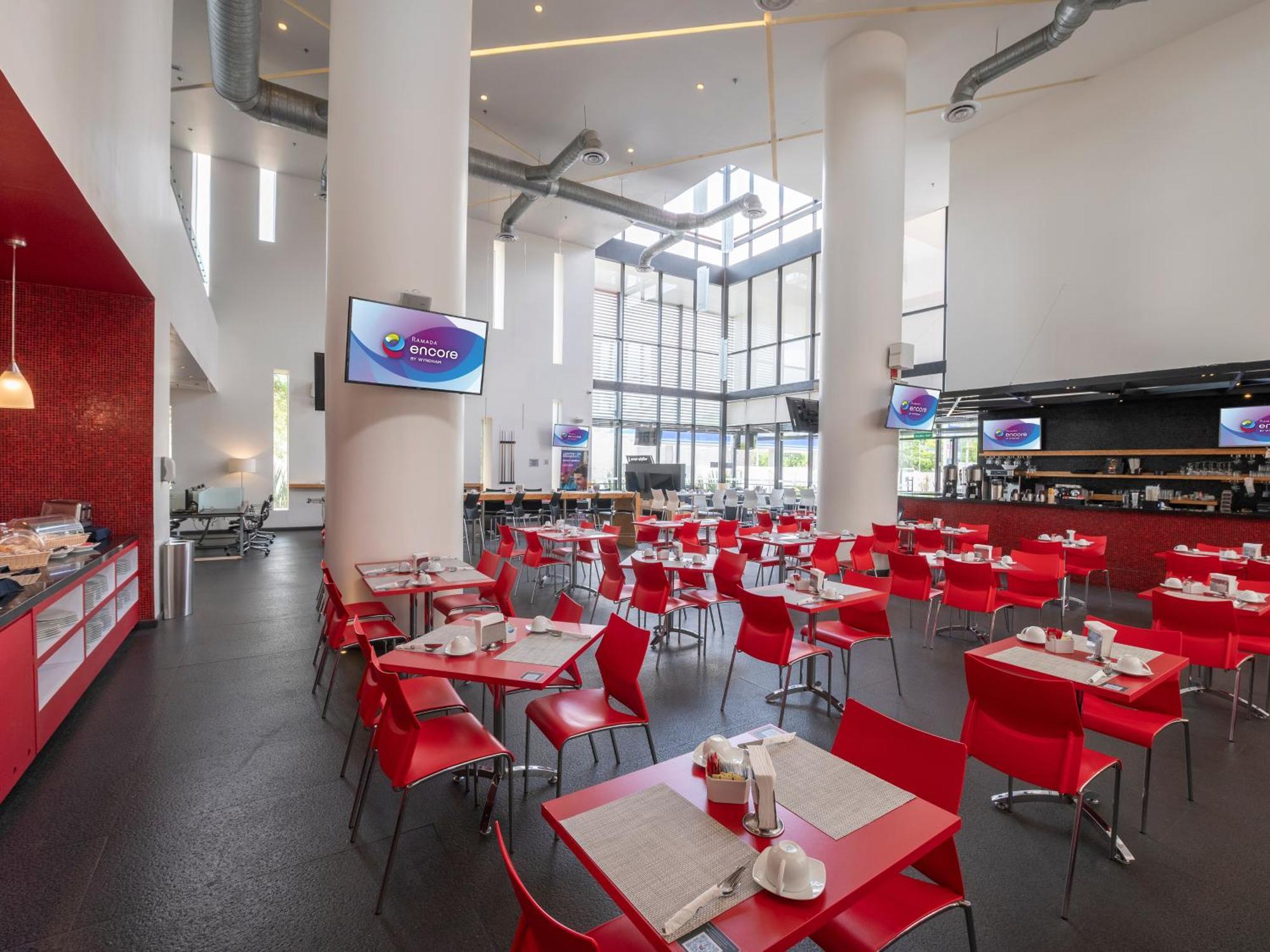 Ramada Encore By Wyndham Puebla Eksteriør bilde