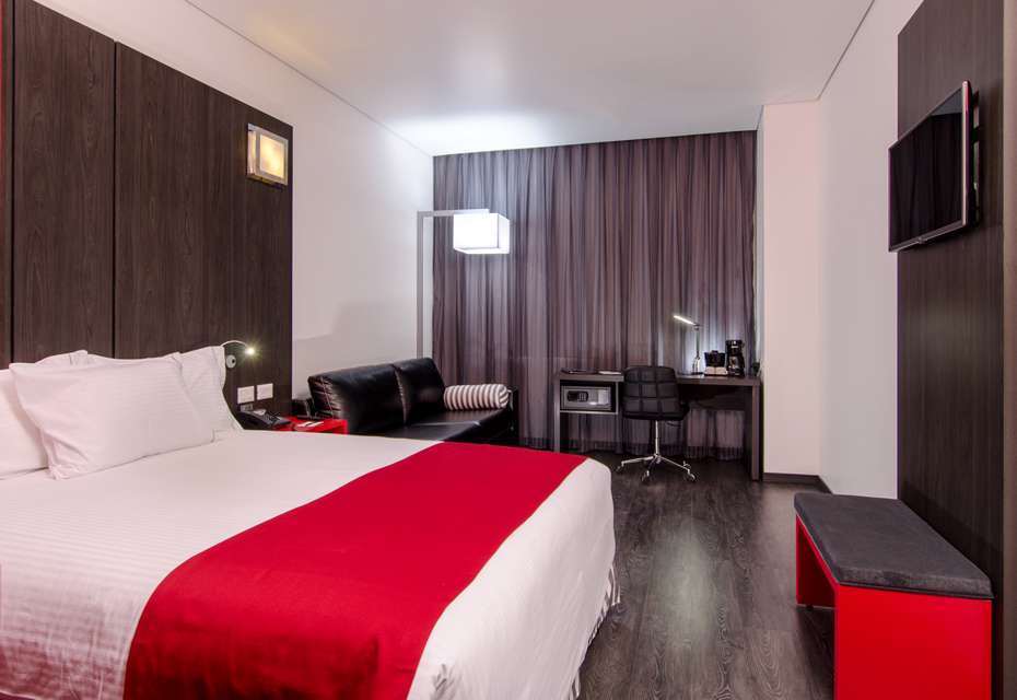 Ramada Encore By Wyndham Puebla Rom bilde